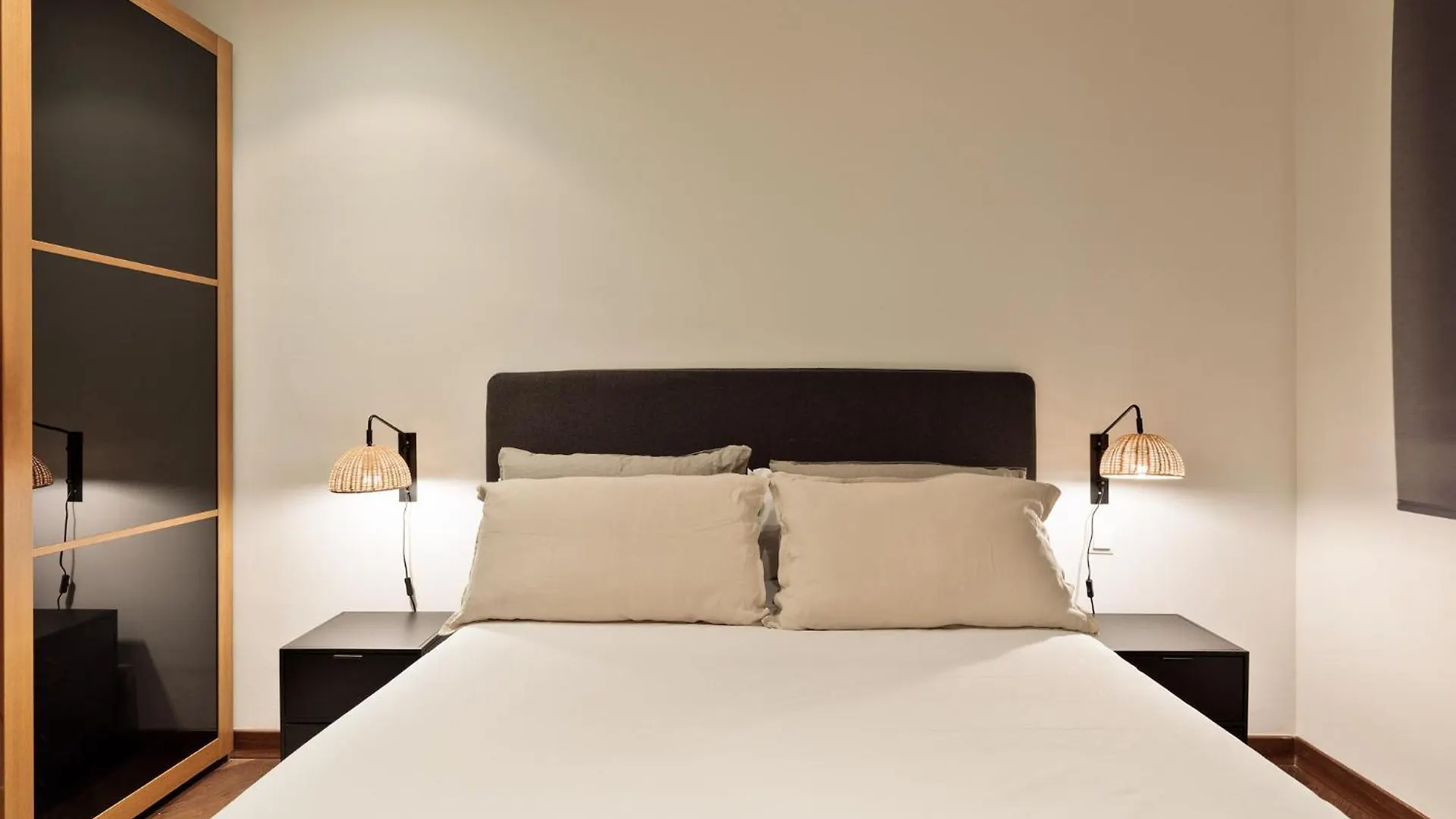 Enjoy Apartments Urban Retreat Valencia 4 Barcelona 0*,  Spain